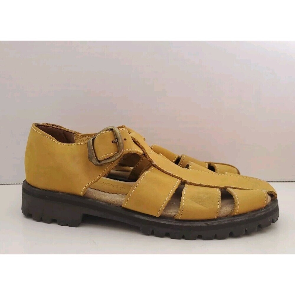 RARE Goody Two Shoes Sandals Camel Women Sz 5.5B Brazil Amazonas Sole